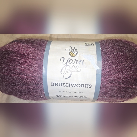 yarn bee Other - Yarn‎ bee brush works yarn